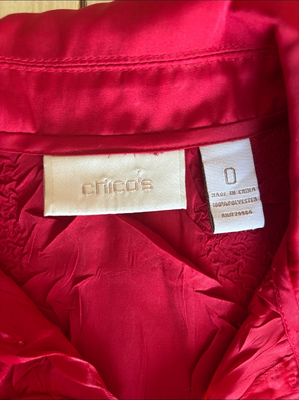 Chico’s Red Polyester Silky Satin 3/4 Sleeve Tunic Blouse Size 0 Size 4 Small - Picture 12 of 12